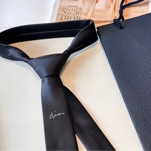 Dior 💋Elegant Black Silk Tie